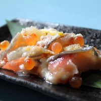 食通に喜ばれる越後村上の伝統料理　鮭の飯寿司